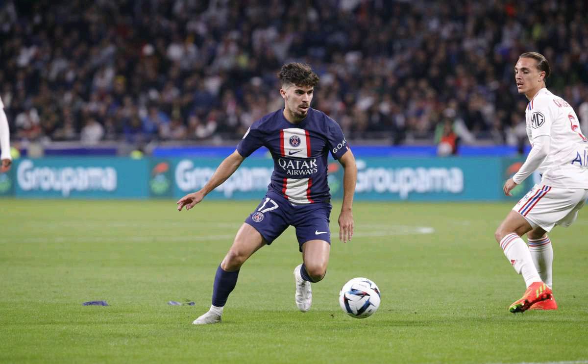 年轻前锋 年轻前锋